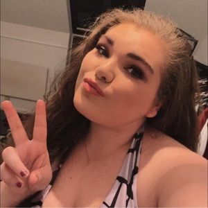 Meet your Posher, Catherine